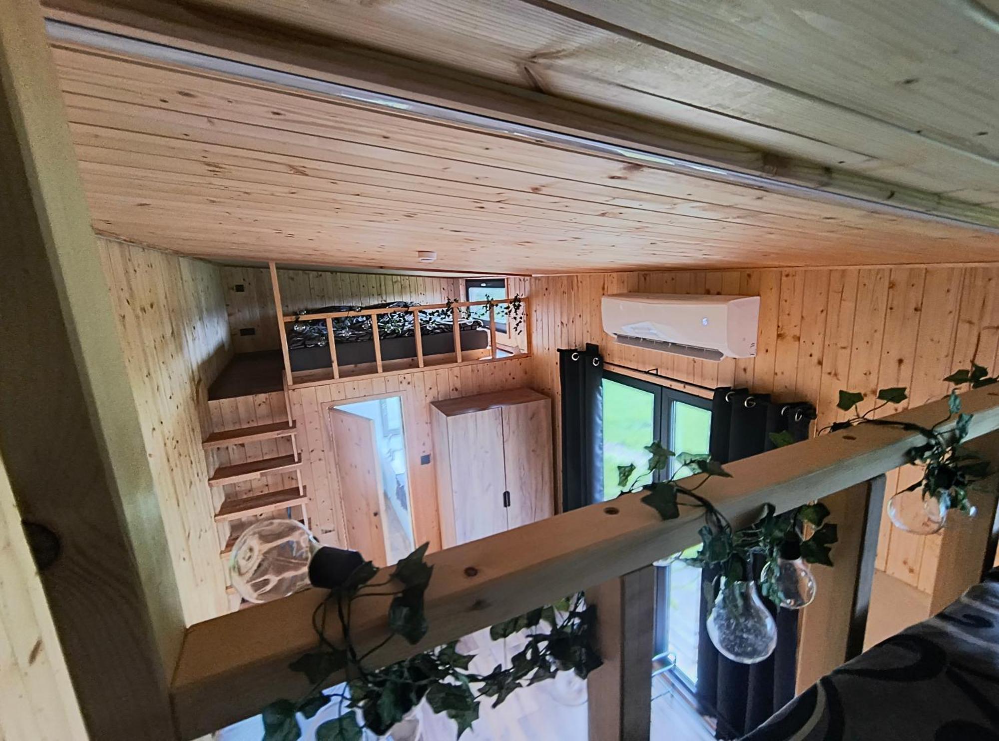 הוילה Tiny House Chvalčov מראה חיצוני תמונה