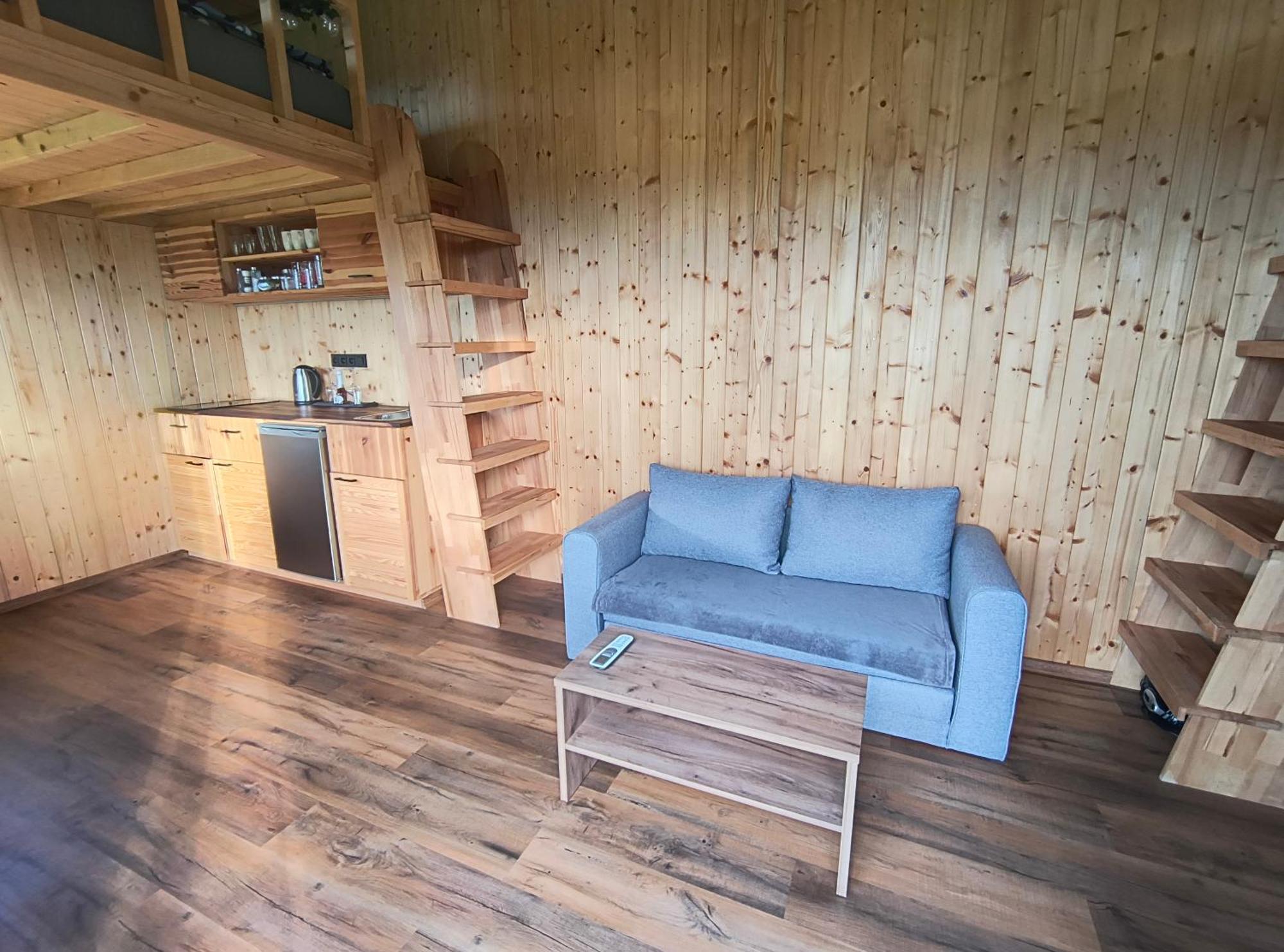 הוילה Tiny House Chvalčov מראה חיצוני תמונה
